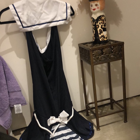 Adult large, sexy sailor costume. Comes with a rope belt - Picture 6 of 8